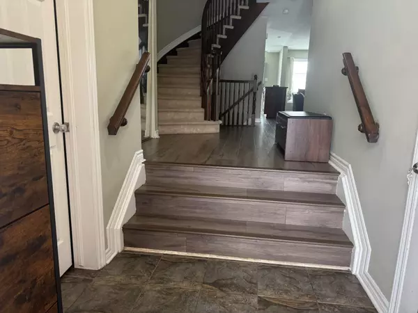 Kanata, ON K2K 0E5,247 HUNTERBROOK ST