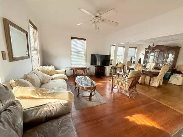 Rockaway Park, NY 11694,182 Beach 129th ST