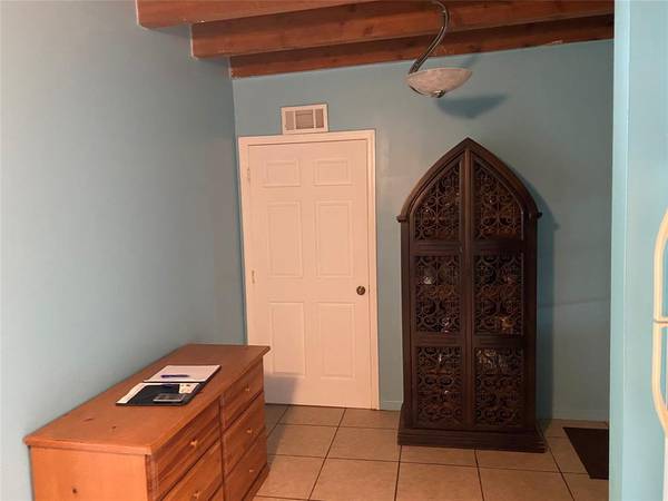 Pembroke Pines, FL 33023,6901 SW 6th St