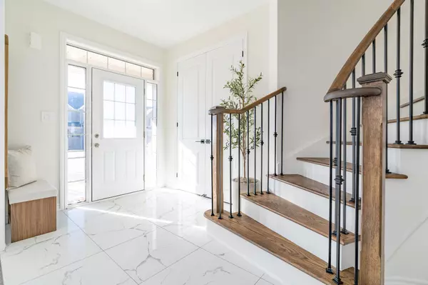 Springwater, ON L9X 2A9,58 Sanford CIR