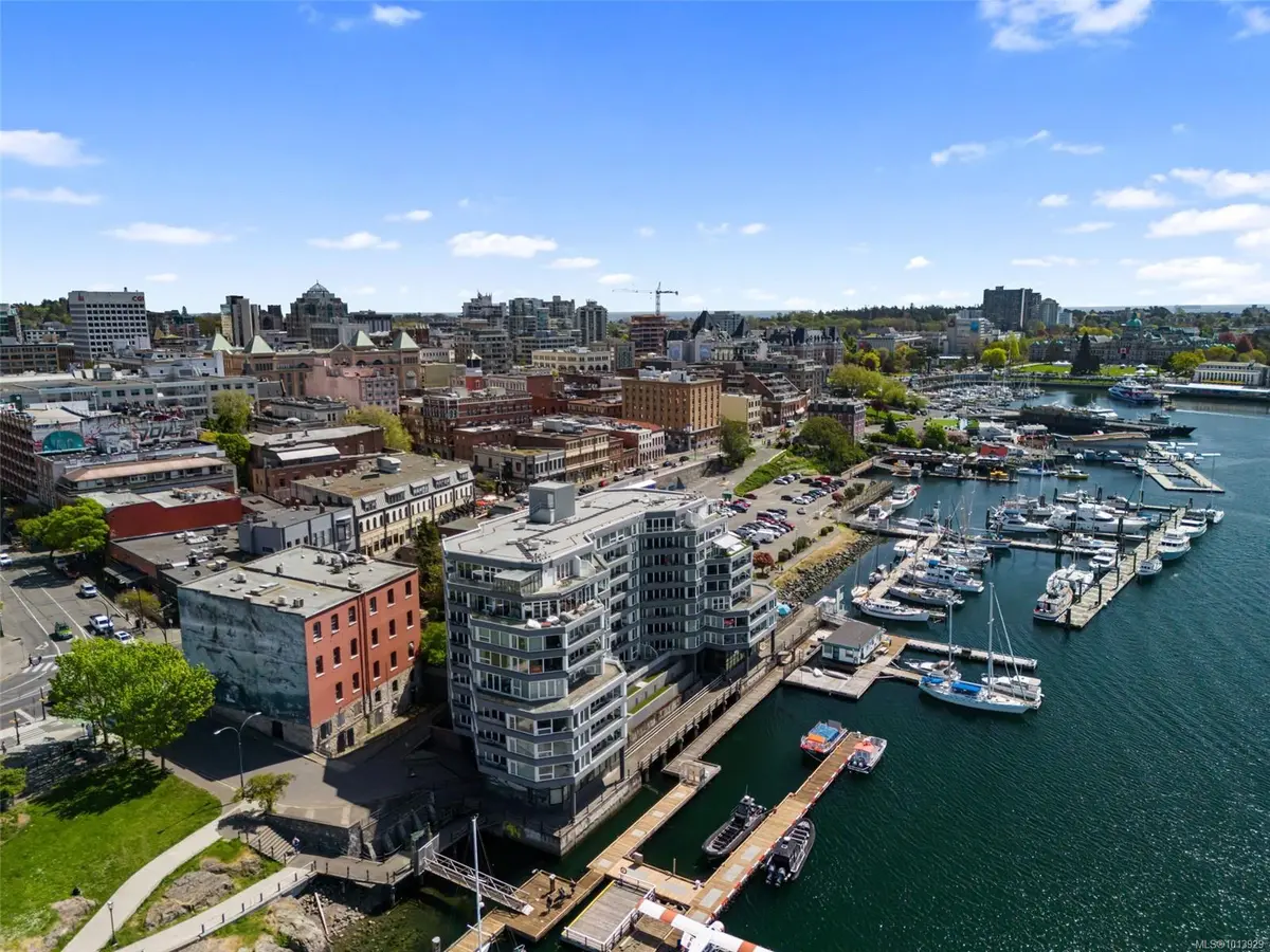 Victoria, BC V8W 3H9,1234 Wharf St #605