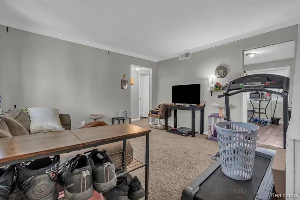 Warren, MI 48089,24505 Berry AVE