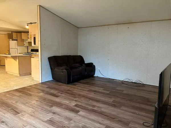 Faust, AB T0G 0X0,24 3 AVE