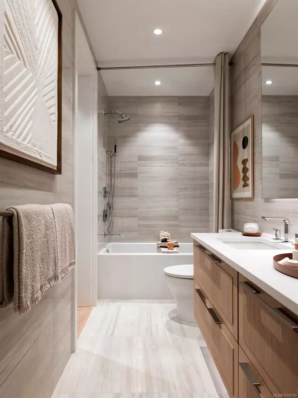 Esquimalt, BC V9A 0K5,427 Lampson St #103