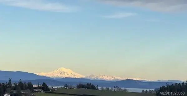 Central Saanich, BC V8Z 5Y8,6707 Tamany Dr