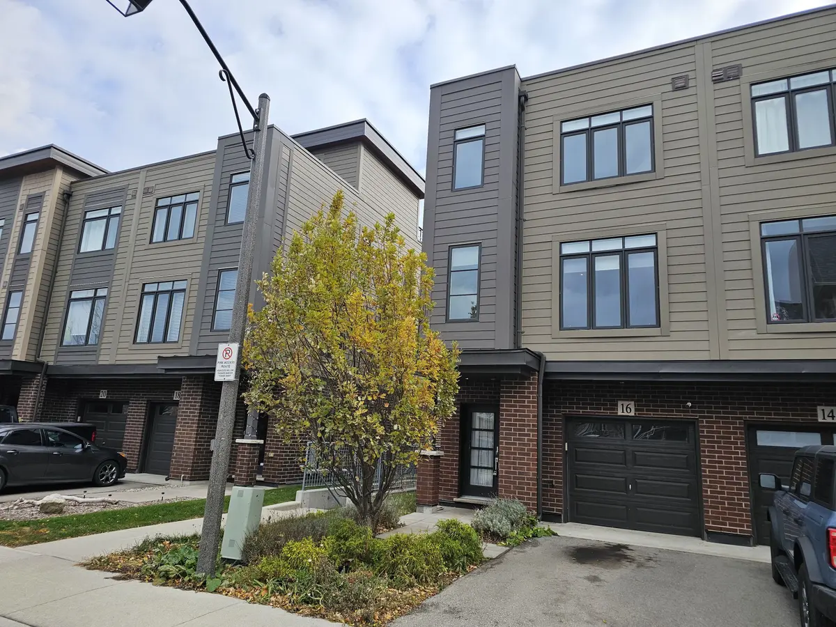 Grimsby, ON L3M 0H2,16 Waterview LN