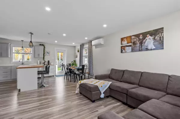 Conception Bay South, NL A1X 0J6,23 Maple Oak Path