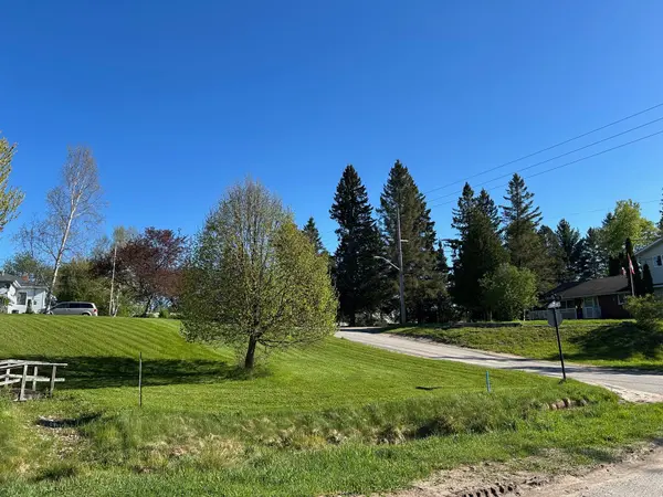 Burk's Falls, ON P0A 1C0,119 Centre ST