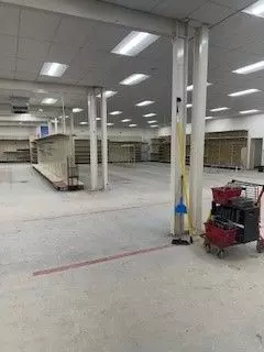 Collingwood, ON L9Y 1W6,466 Hume ST