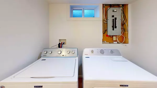 Lethbridge, AB T1H 4V6,1915 18 AVE N #35