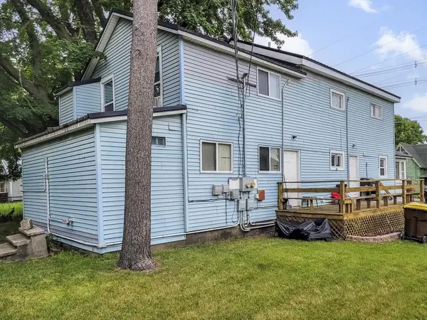 221 North ST, St Louis, MI 48880