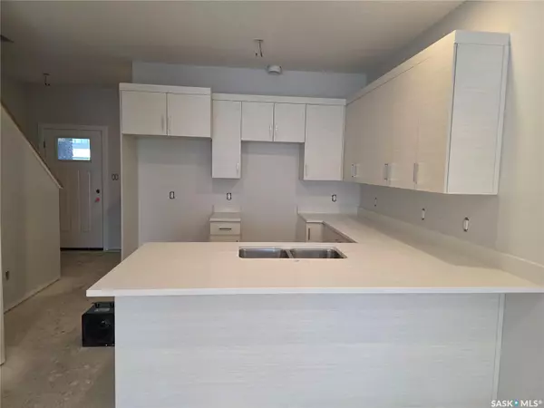 Saskatoon, SK S7W 1K5,531 Sharma CRESCENT