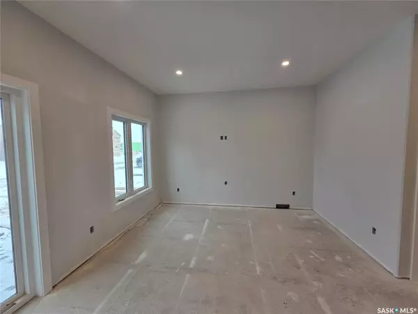 Saskatoon, SK S7W 1K5,531 Sharma CRESCENT