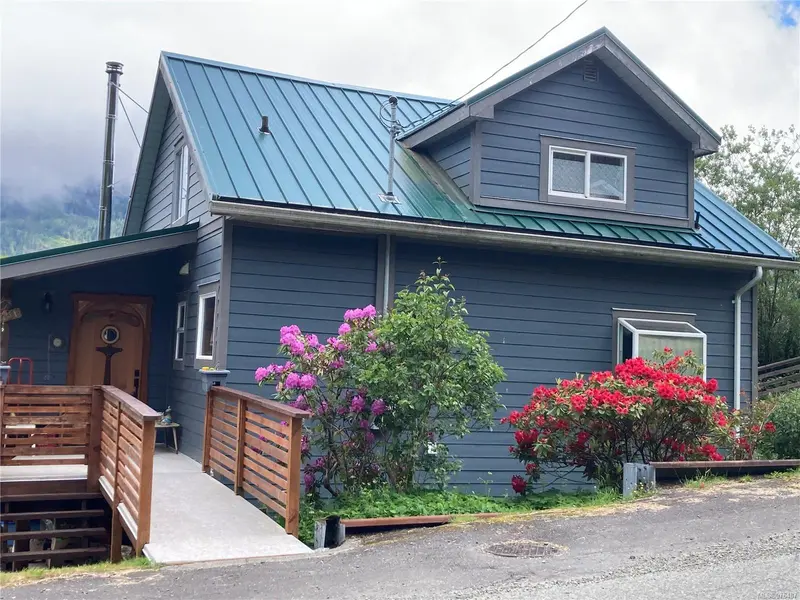 1131 Tipperary Pk, Tahsis, BC V0P 1X0