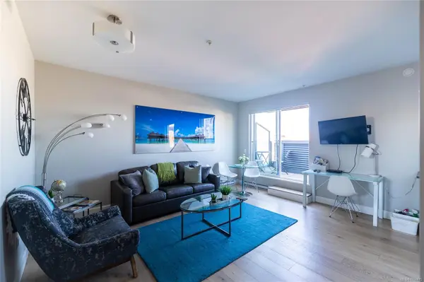 Victoria, BC V8W 1N4,595 Pandora Ave #411