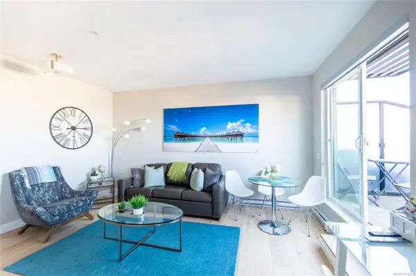 Victoria, BC V8W 1N4,595 Pandora Ave #411