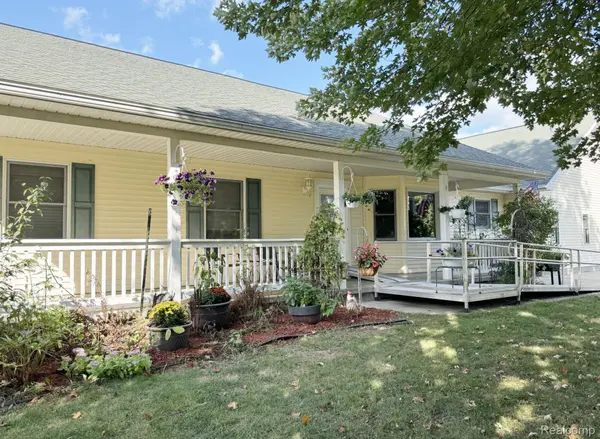 6409 Robb RD, Fowlerville, MI 48836