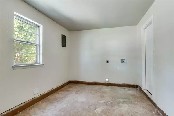 Dallas, TX 75217,2006 Holcomb Road