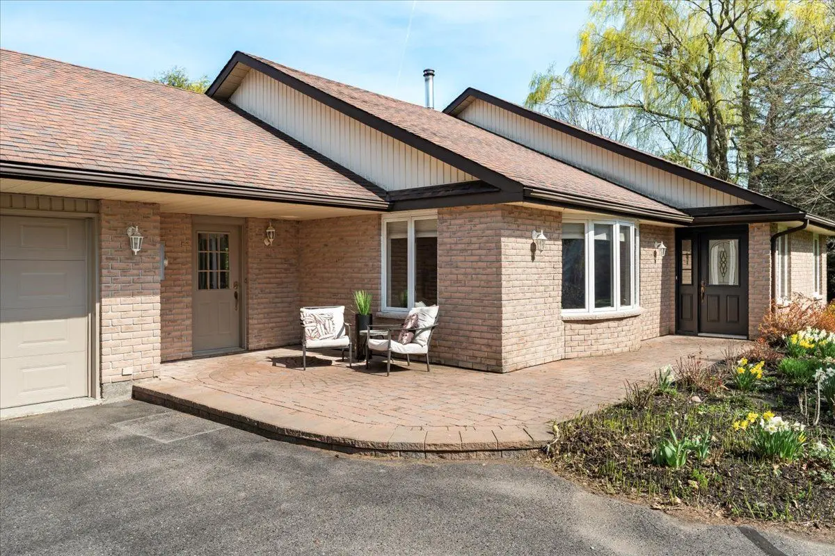 Brighton, ON K0K 1H0,137 Lawson RD