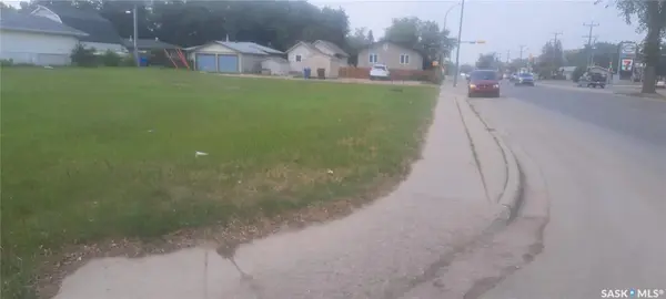 2441 6th AVENUE E, Prince Albert, SK S6V 7P6