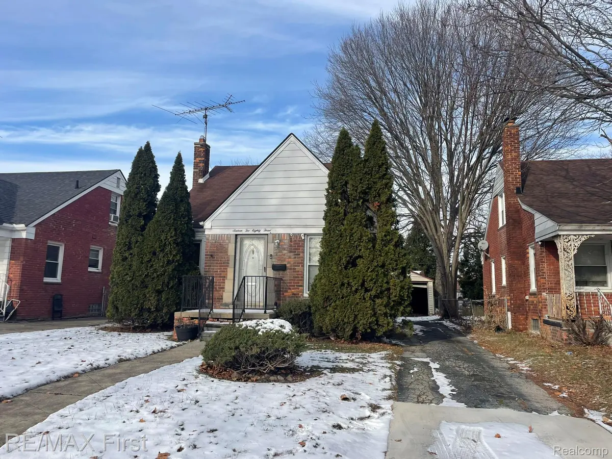 Detroit, MI 48205,16283 CARLISLE ST