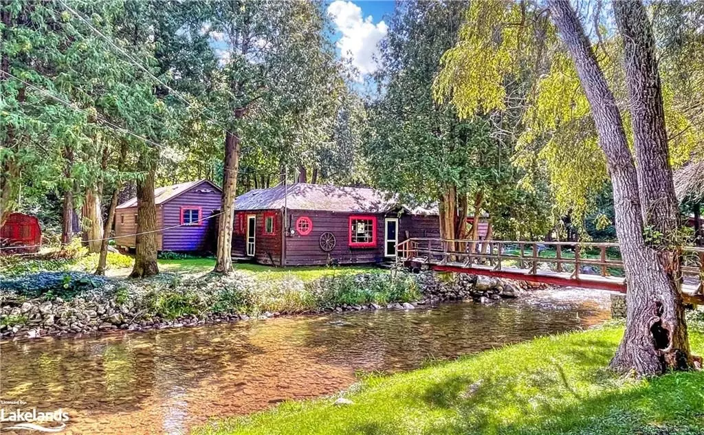 Clearview, ON L0M 1G0,8819 9 COUNTY RD