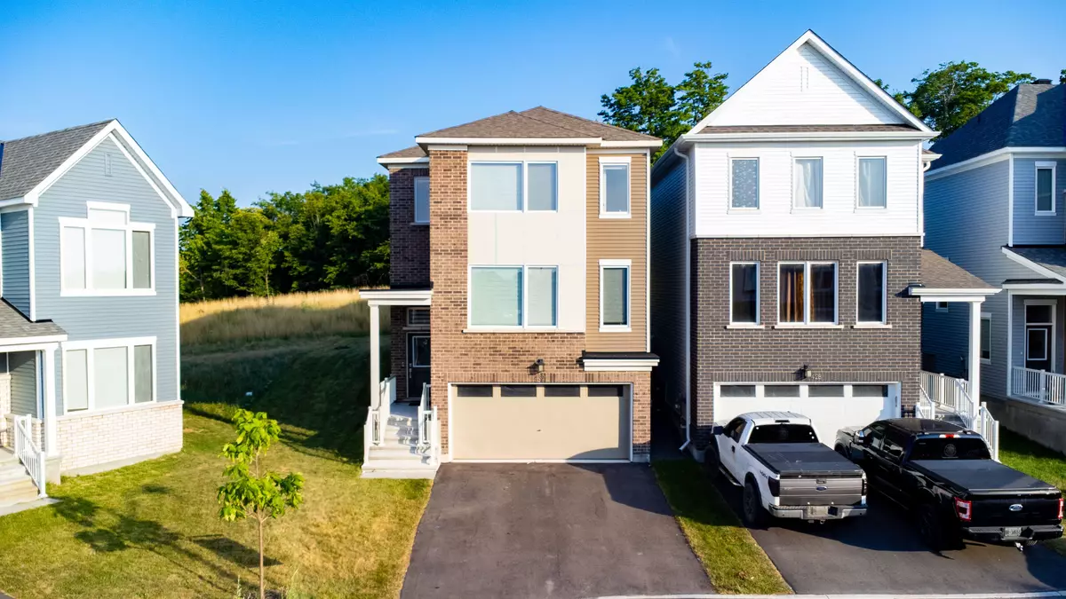 Barrhaven, ON K2J 6X4,432 Appalachian CIR