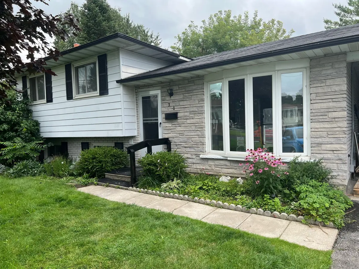 Guelph, ON N1E 1A9,30 Glenbrook DR #B