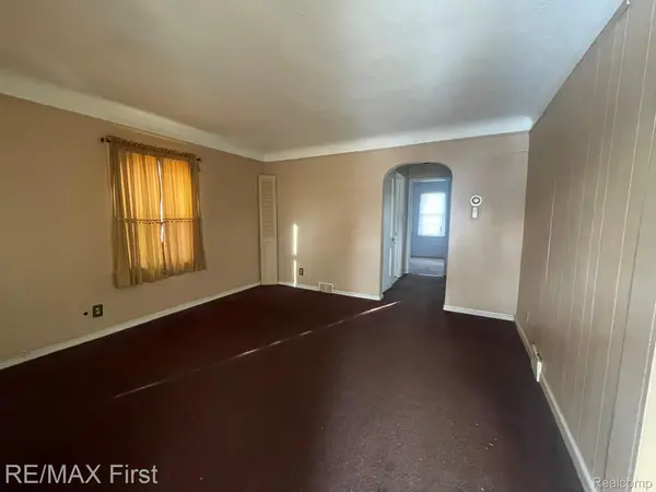 Detroit, MI 48205,16283 CARLISLE ST