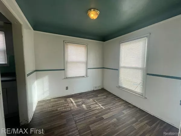 Detroit, MI 48205,16283 CARLISLE ST