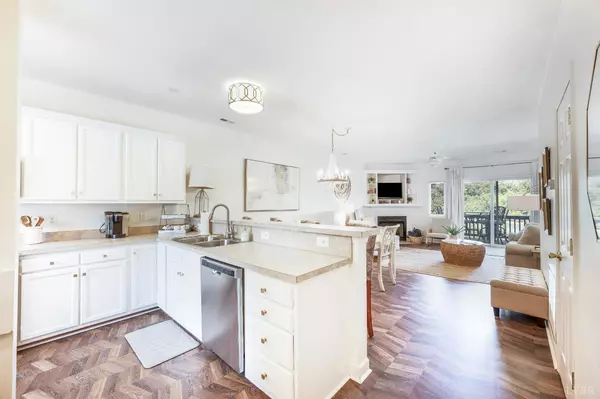 Huddleston, VA 24104,1175 Mariners WAY