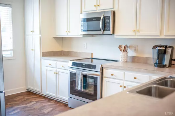 Huddleston, VA 24104,1175 Mariners WAY