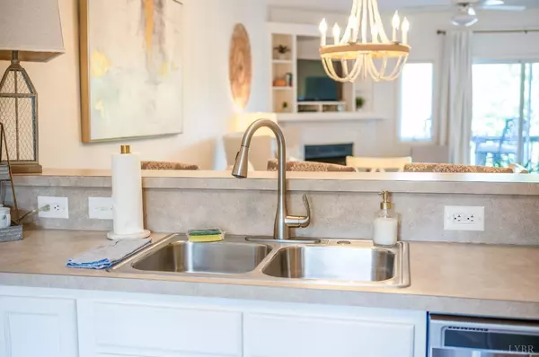 Huddleston, VA 24104,1175 Mariners WAY