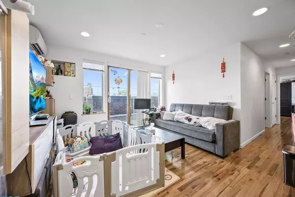 Brooklyn, NY 11214,8895 26th AVE #4A