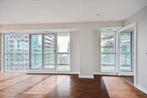 Toronto C01, ON M6K 3S2,100 Western Battery RD #1410