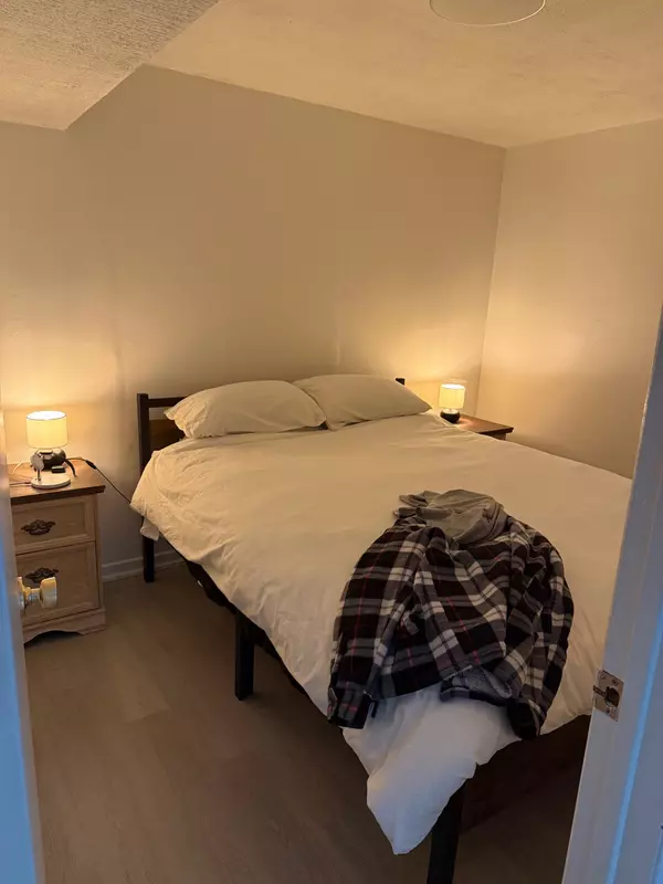 Guelph, ON N1E 1A9,30 Glenbrook DR #B