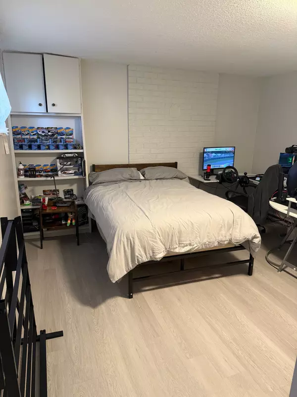 Guelph, ON N1E 1A9,30 Glenbrook DR #B