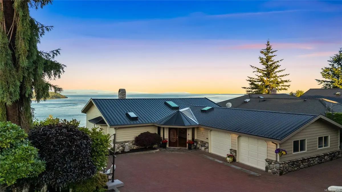 Campbell River, BC V9W 6B4,433 Eagle Ridge Rd