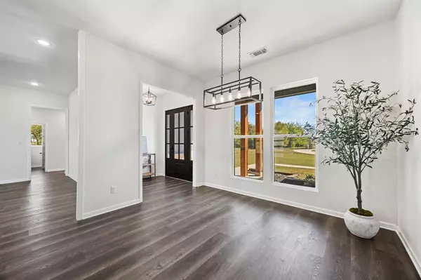 Greenville, TX 75401,372 County Road 4300