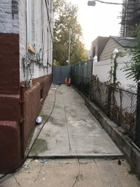 Brooklyn, NY 11210,93 Kenilworth PL