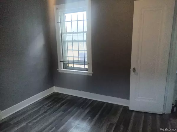 Detroit, MI 48215,4844 GRAY ST