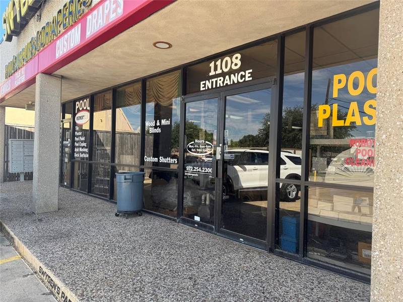 1108 W Pioneer Drive, Irving, TX 75061