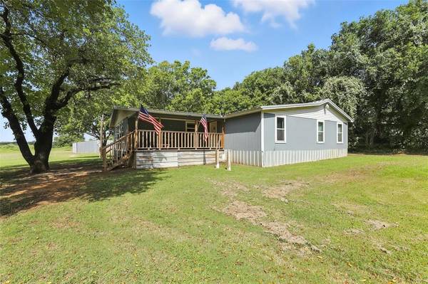 Burleson, TX 76028,5701 County Road 605b