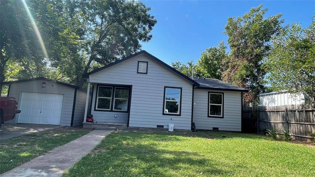 709 E Crafton Street, Henrietta, TX 76365