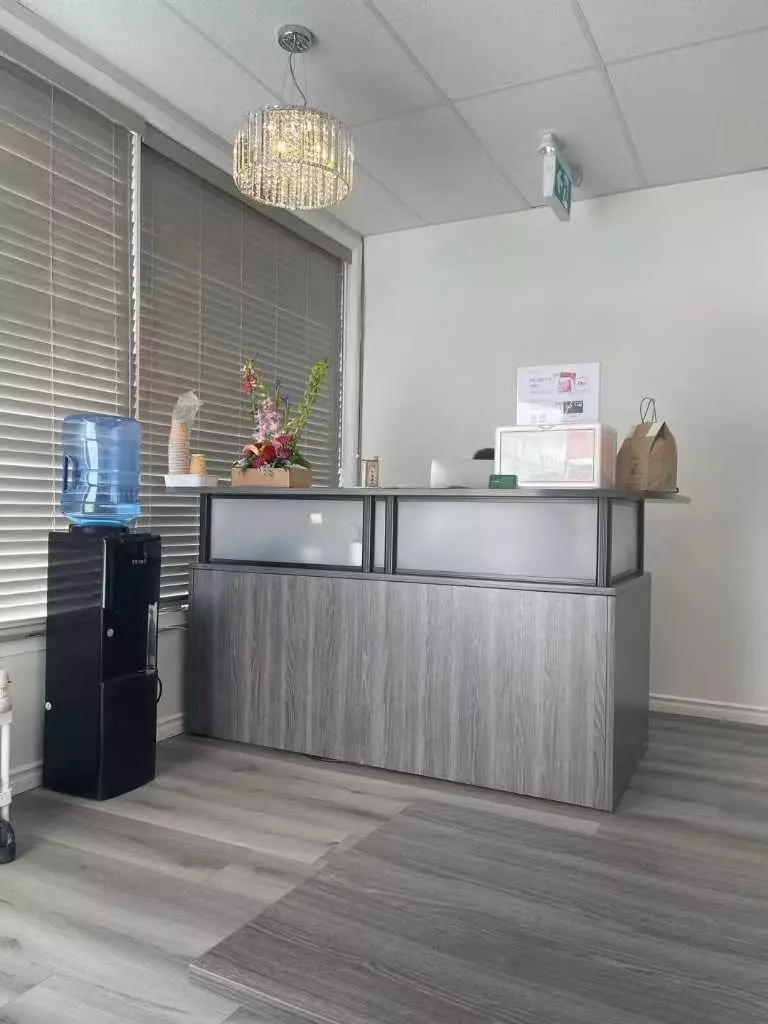 Calgary, AB T2M 4G7,123 Any ST NW