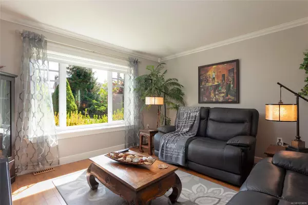 Lake Cowichan, BC V0R 2G0,406 Scholey Cres