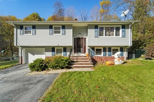 Vernon Twp., NJ 07418,5 Zinnia Dr