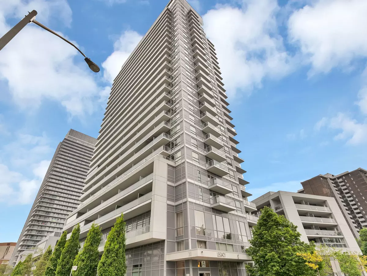 Toronto C15, ON M2J 0A7,30 Herons Hill WAY #308