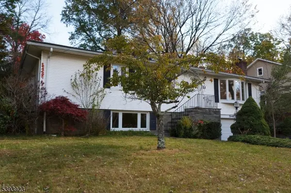 Livingston Twp., NJ 07039,23 Winans Rd