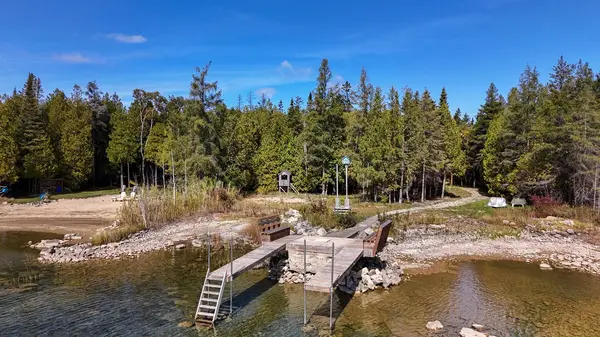 Northern Bruce Peninsula, ON N0H 1Z0,27 Silverside Point DR